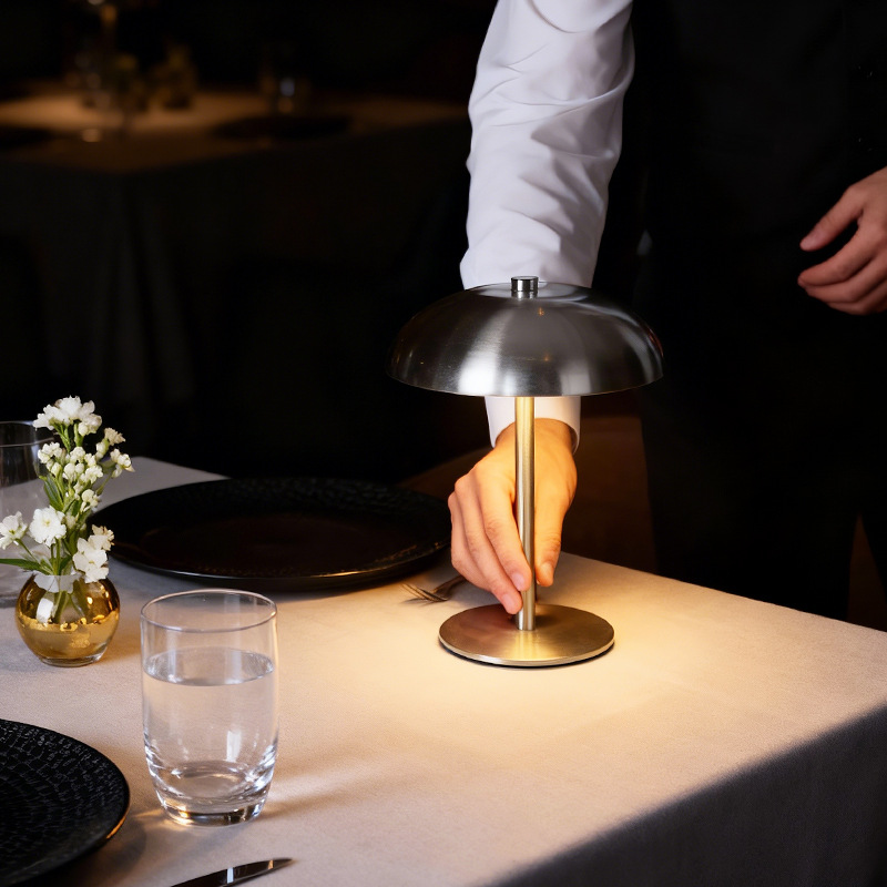 Graziosa Lampada da Tavolo a F - Home Decor Lamp recensione e prezzo
